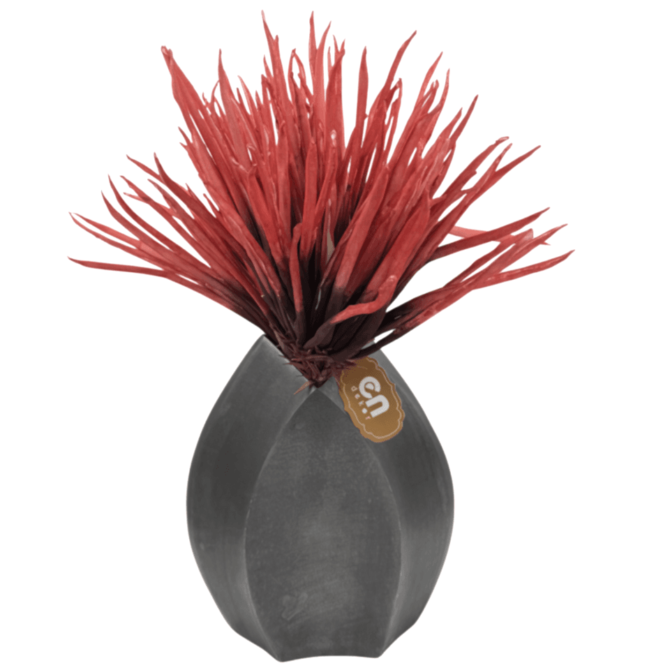 Soluk Kırmızı Çiçek