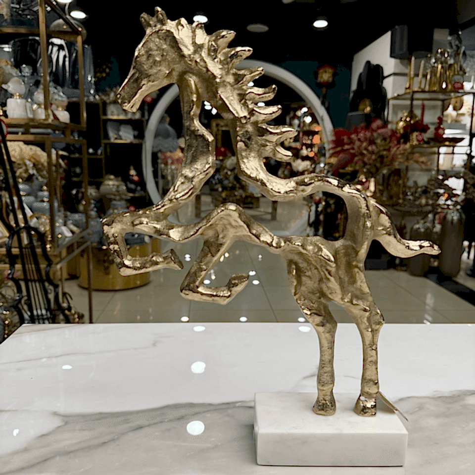 DÖKÜM SOYUT AT OBJE